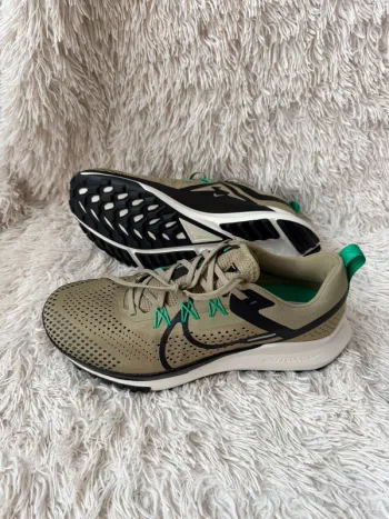 Pegasus Nike react trail 4 bike usato — immagine 7 di 7