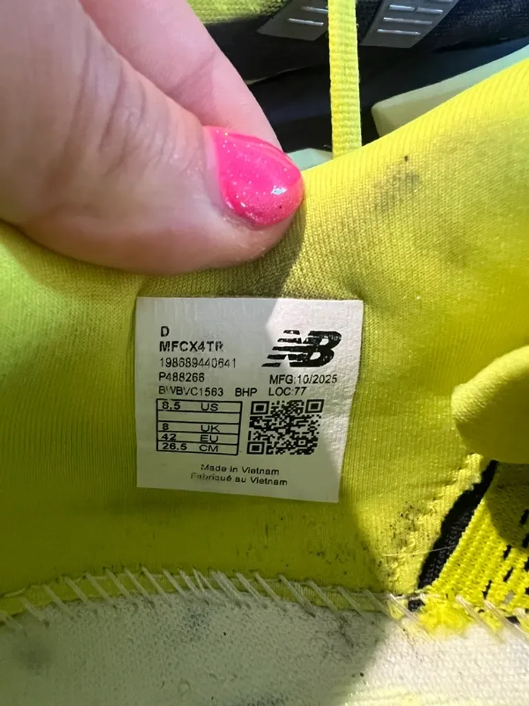 Used New Balance FuelCell Rebel v5 bike — image 7 of 9