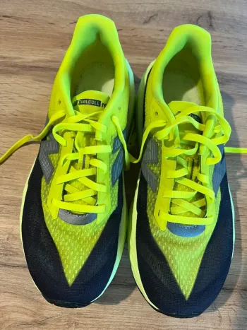 Used New Balance FuelCell Rebel v5 Running Shoes