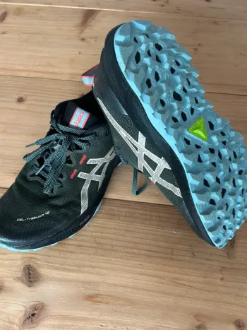 Used Merrell Gel Trabuco 12 Running Shoes
