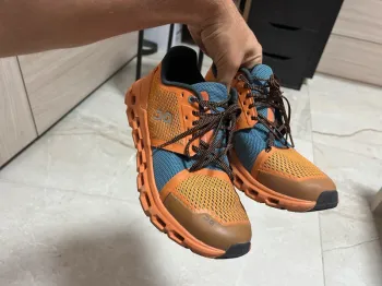On Running Schuhe bike usato — immagine 6 di 15