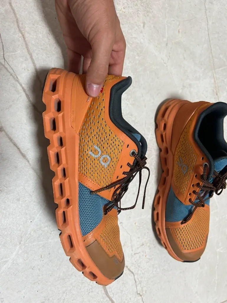 On Running Schuhe bike usato — immagine 13 di 15