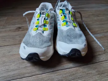 Used Salomon AZRO BLAZE 3 GRVL Running Shoes