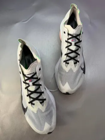 Used White ZoomX Vaporfly Next% 4 bike — image 20 of 27