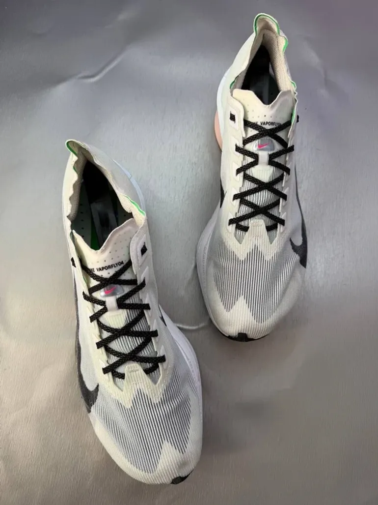 Used White ZoomX Vaporfly Next% 4 bike — image 20 of 27