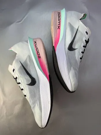 Used White ZoomX Vaporfly Next% 4 bike — image 23 of 27