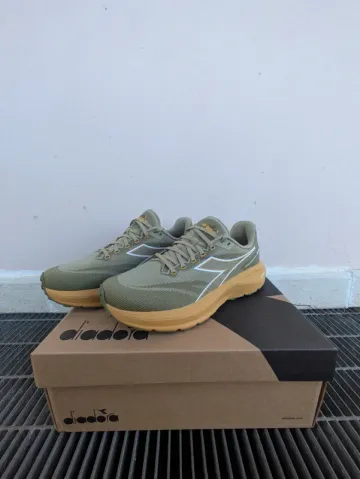 Used Diadora Nucleo 2 GR 2025 Running Shoes