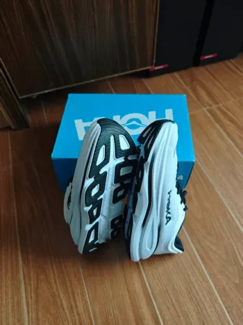Used Hoka Laufschuhe Größe 41 bike — image 5 of 12