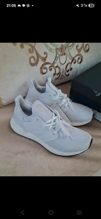 Used Adidas ultraboost 20 Running Shoes