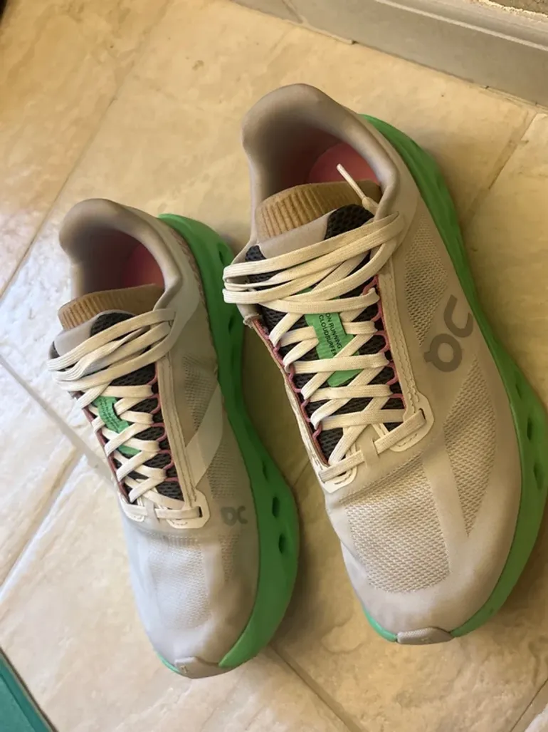 Tweedehands On Running Shoes bike — afbeelding 4 van 4