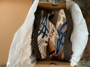 Used Asics Gel-Kayano 14 bike — image 3 of 7