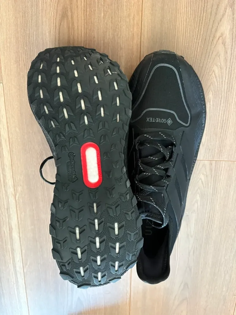Tweedehands Continental Ultraboost Goretex bike — afbeelding 5 van 6