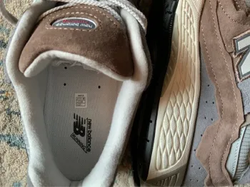 Used New Balance 2002 bike — image 3 of 7
