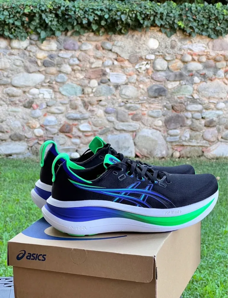 Tweedehands Asics Gel-Nimbus 28 bike — afbeelding 6 van 7