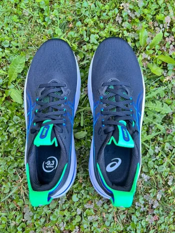 Tweedehands Asics Gel-Nimbus 28 bike — afbeelding 3 van 7