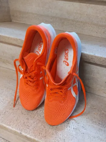 Asics Magic Speed bike d'occasion — image 2 sur 3