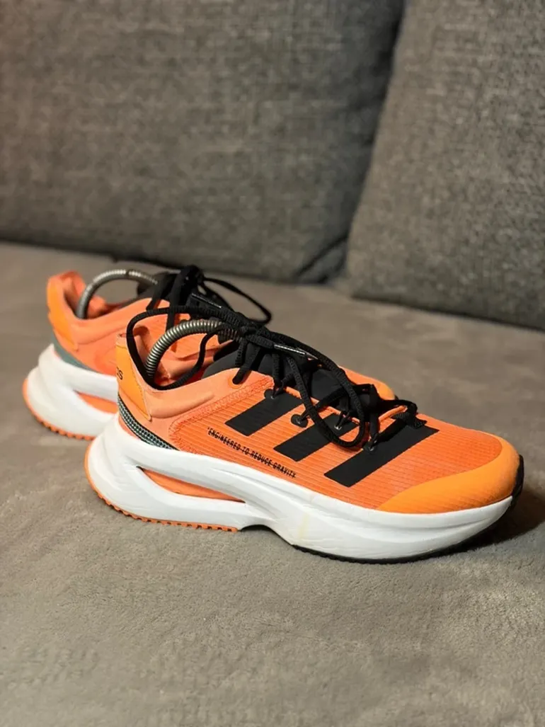 Tweedehands Orange Adidas Laufschuhe bike — afbeelding 2 van 6
