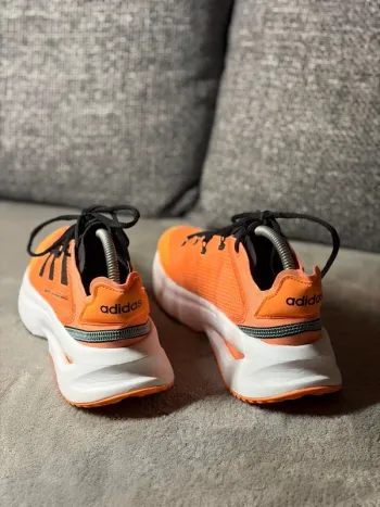 Tweedehands Orange Adidas Laufschuhe bike — afbeelding 3 van 6