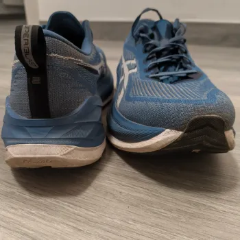 Tweedehands Asics Superblast 2 bike — afbeelding 2 van 5