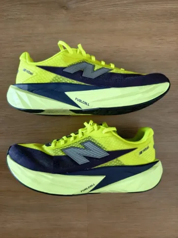Used New Balance Fuelcell v5 Running Shoes