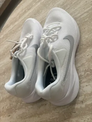 Used Nike Revolution 7 bike — image 3 of 6
