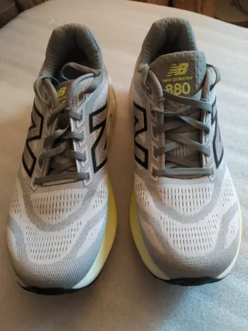 New Balance Fresh Foam M880 Running Shoes d'occasion