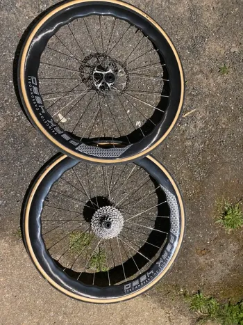 Použité Autre Wave Wheels
