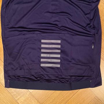 Käytetty Rapha Long T-shirt 2026 bike — kuva 5 / 6