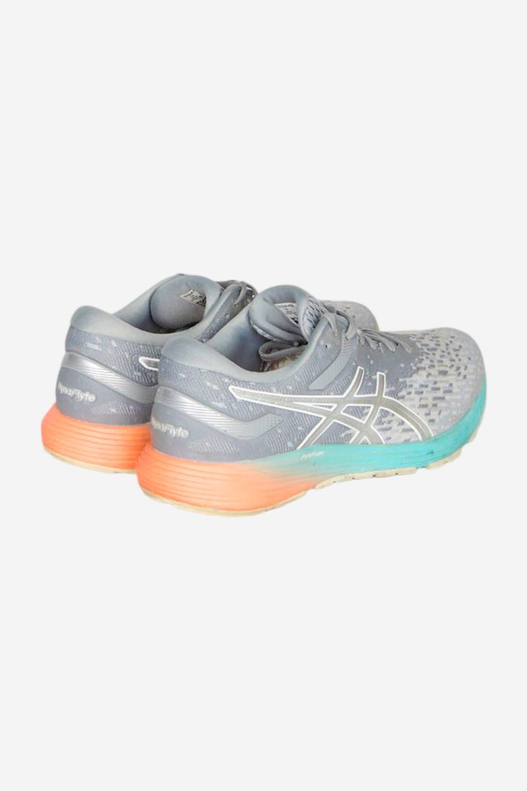 Used Asics Laufschuhe & Trailrunningschuhe für Damen bike — image 3 of 4