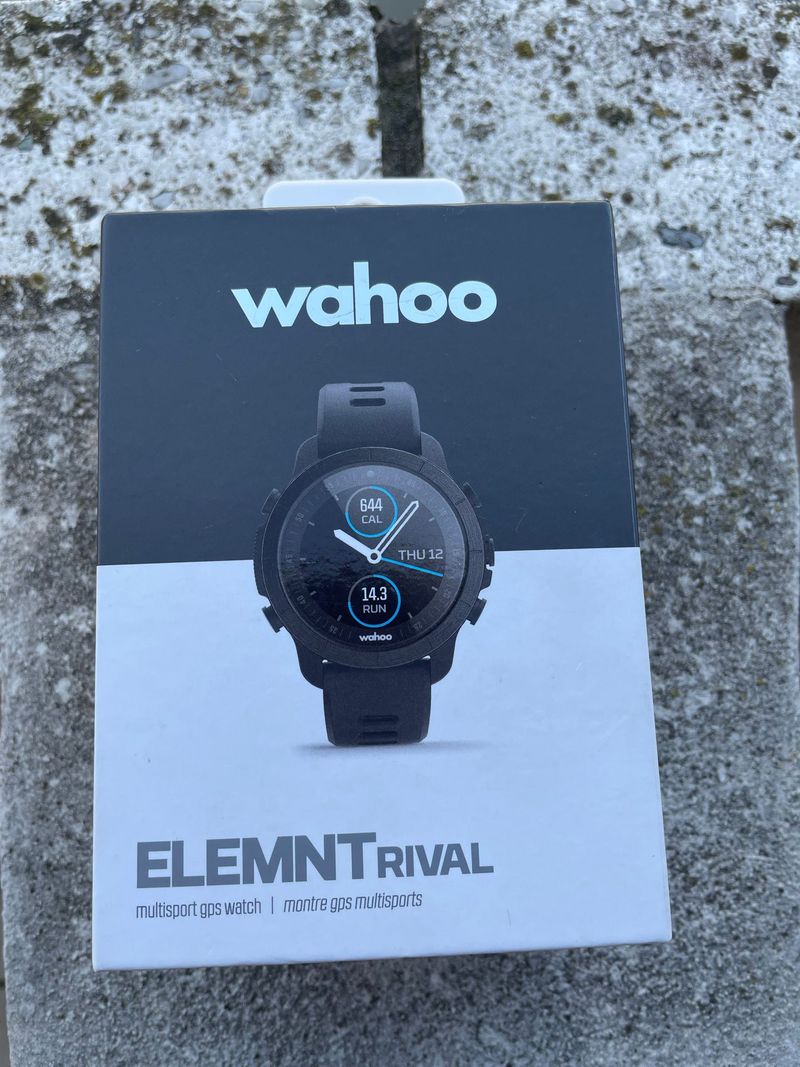 Used Wahoo ELEMNT RIVAL GPS Multisport Watch Electronics