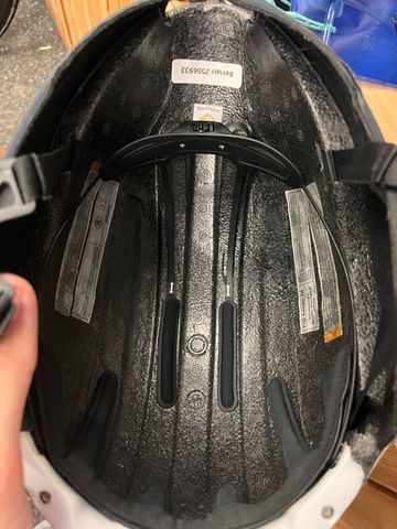 Tweedehands POC Cerebel Helmet 2025 bike — afbeelding 4 van 5