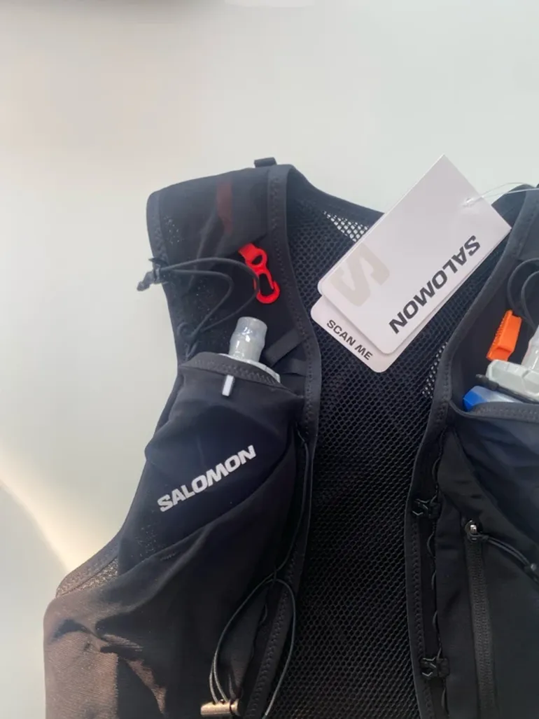 Used Salomon ADV Skin 5 set bike — image 2 of 15