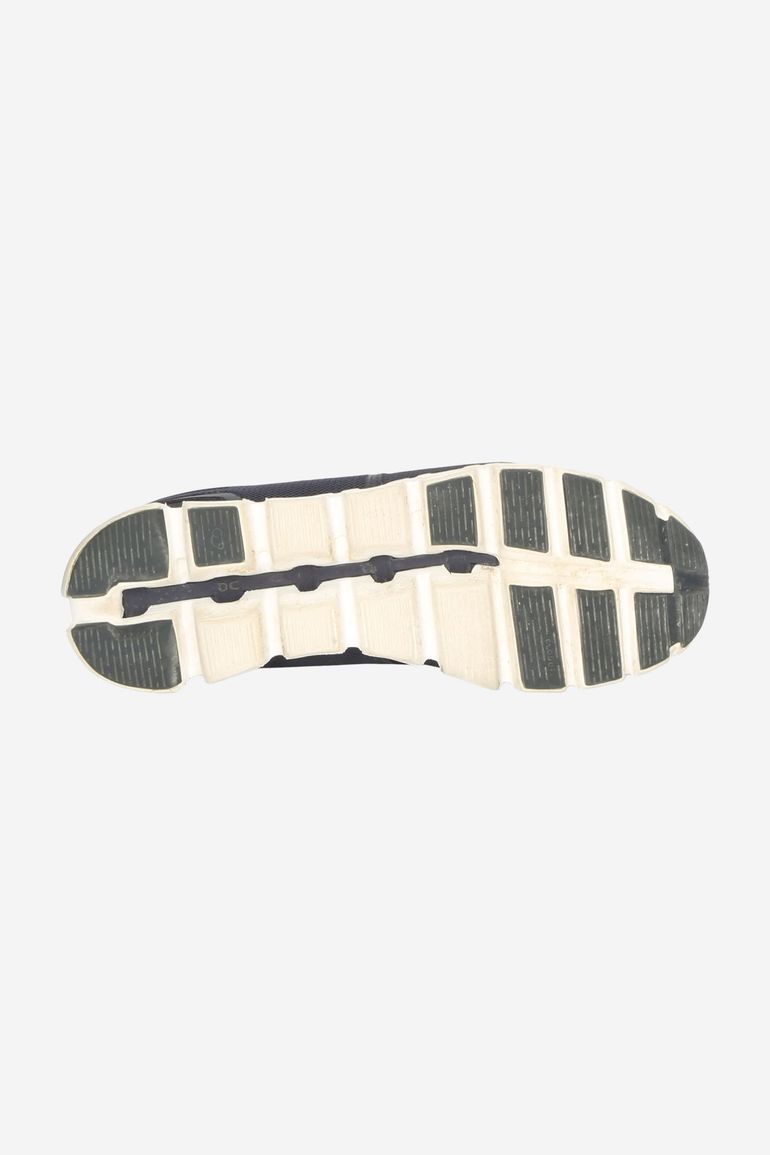 Tweedehands On Running On Trailrunning Shoes bike — afbeelding 3 van 3