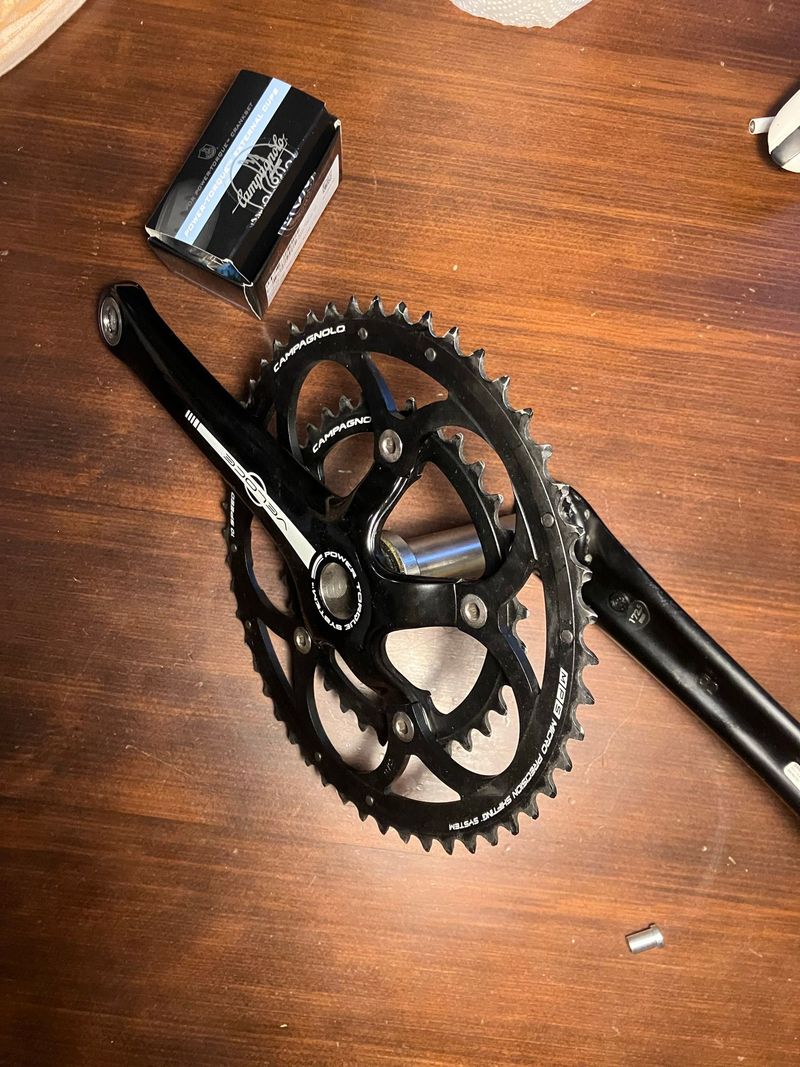 Brugt Campagnolo Veloce Power Torque Crankset Drivetrain & Pedals