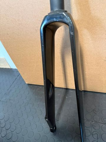Used Canyon Speedmax CF 7 2025 bike — image 9 of 14