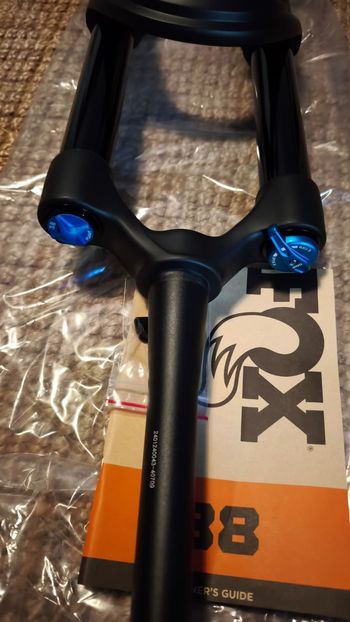 Used Fox Performance 38 Float 29 GRIP 2026 bike — image 5 of 5