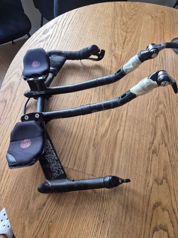 Brugt Vision Tri Max Si Flat TT Handlebar J-Bend 2014 Cockpit