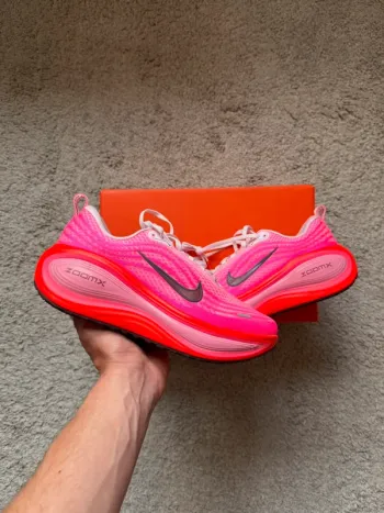 Used Hyper Vomero Plus Running Shoes