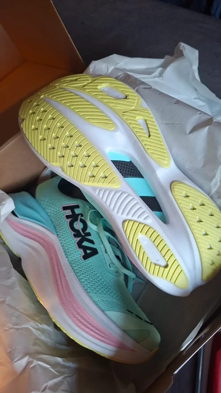 Used Hoka Skyward X bike — image 5 of 10