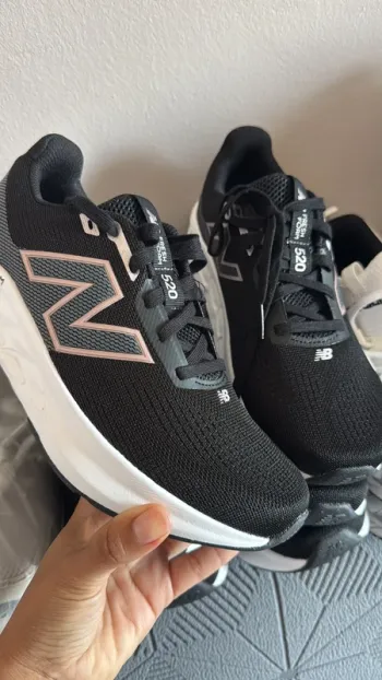 Used New Balance 520 Running Shoes