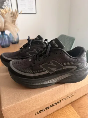Used New Balance Ellipse Running Shoes