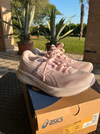 Used Asics Running Shoes Running Shoes