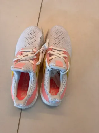 Used Adidas Ultra Boost bike — image 4 of 6