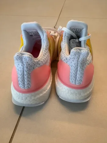 Used Adidas Ultra Boost bike — image 3 of 6