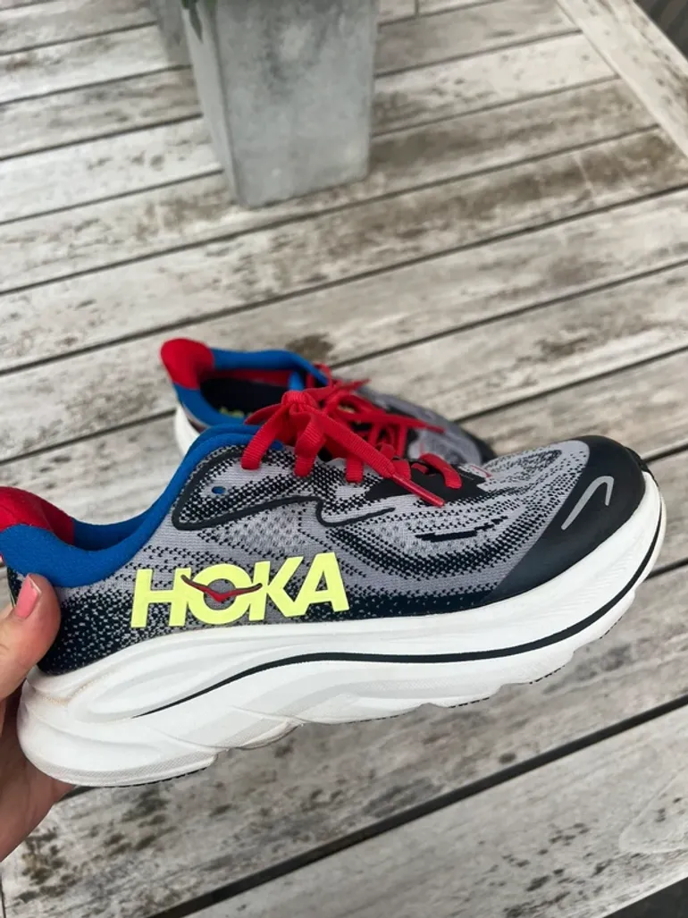 Used Hoka Clifton 10 bike — image 4 of 9