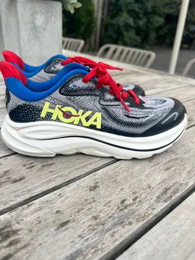 Used Hoka Clifton 10 bike — image 3 of 9