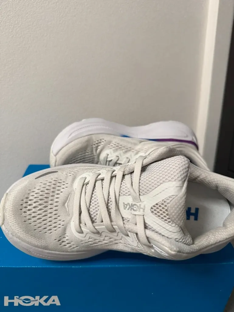Used Hoka Shoes Size 40 bike — image 3 of 6