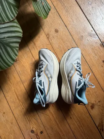 Used Saucony Xodus Ultra 3 bike — image 2 of 3