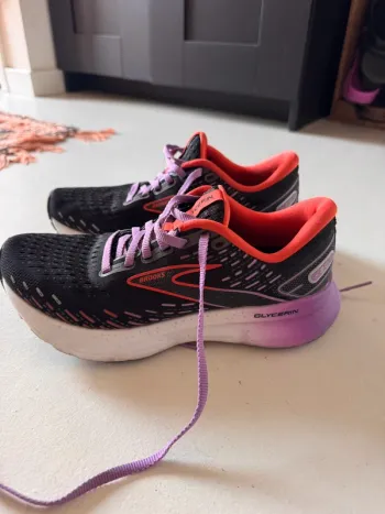 Used Brooks Glycerine 20 Running Shoes