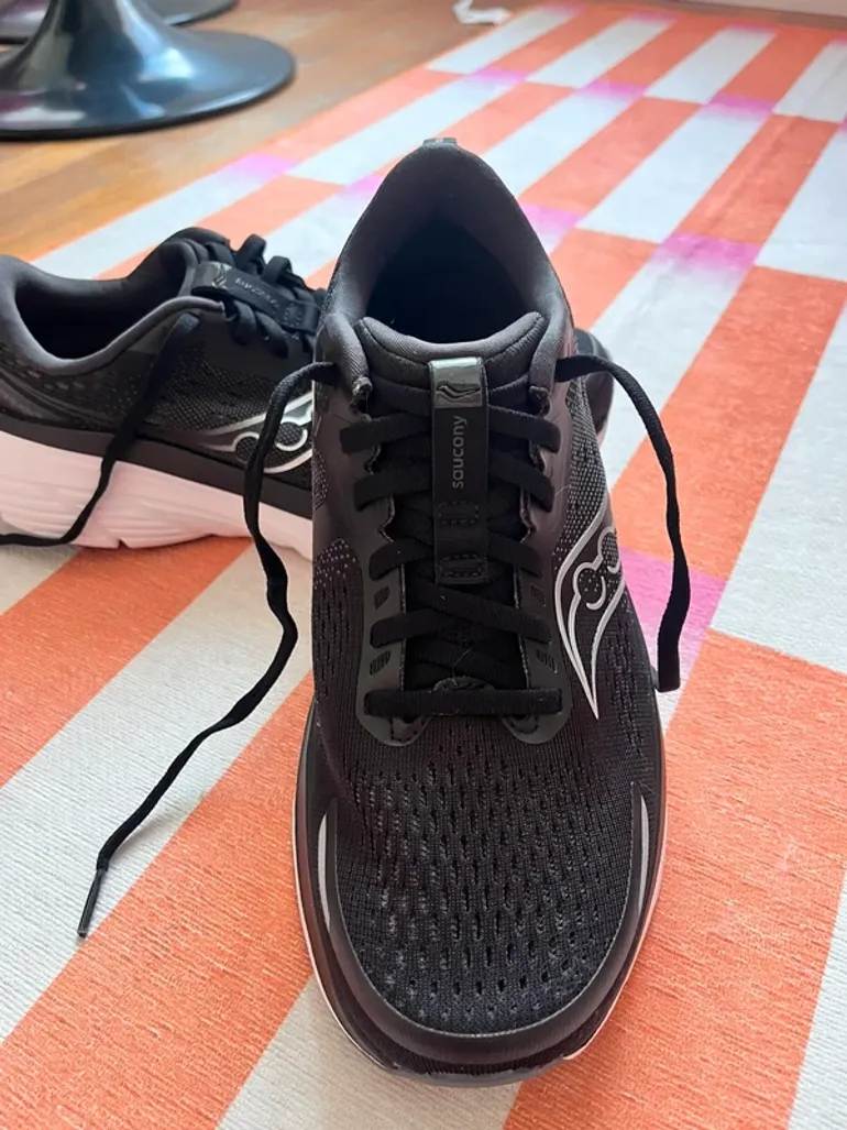 Used Saucony Guide 18 bike — image 3 of 8